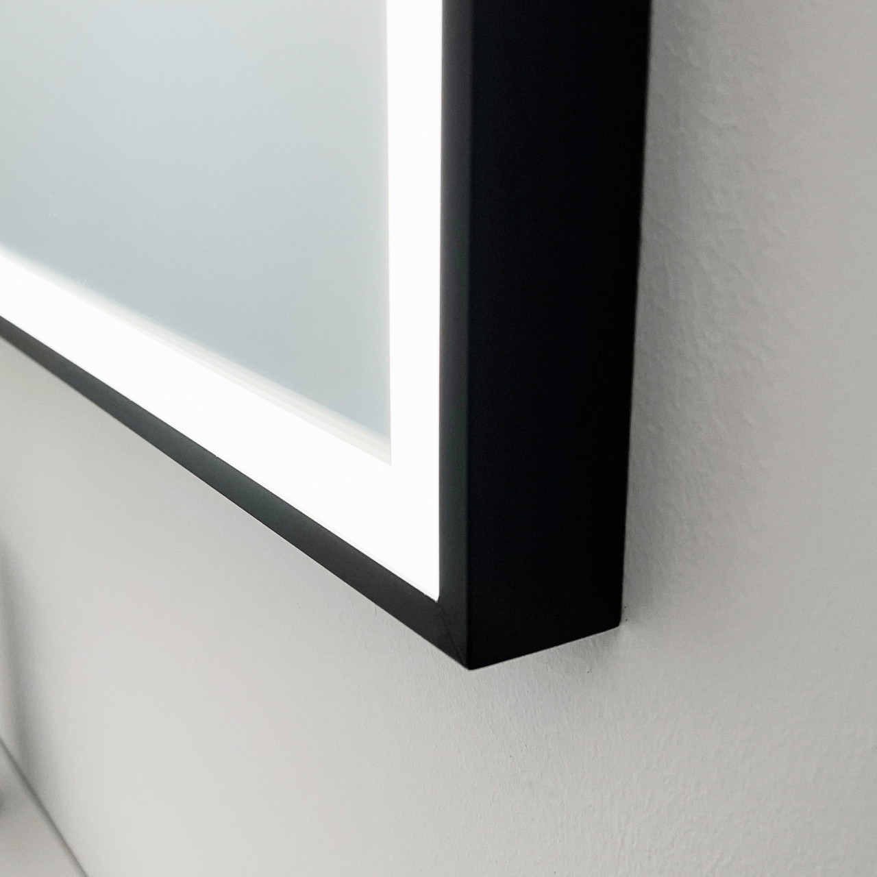 Stikke ud Undertrykke udeladt Pulcher® Soho Mirror PSM-1680 - 160x80 cm., spejl m/lys og lysstyring,  Matsort ramme | PULCHER DENMARK